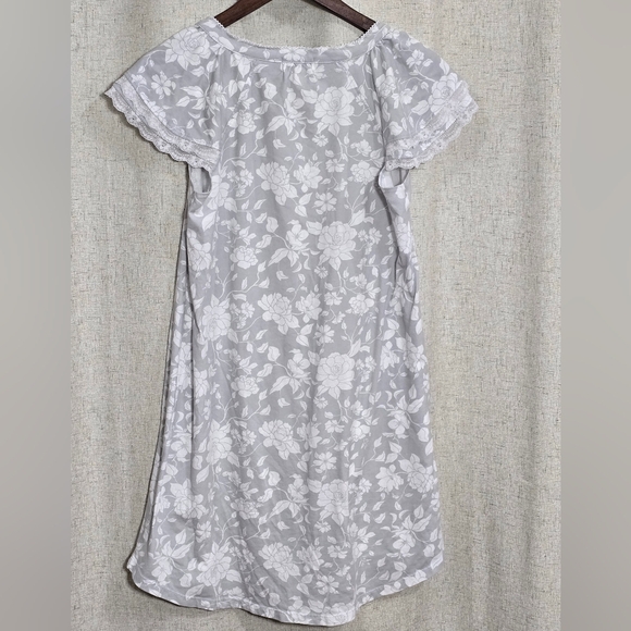 Rene Rofe Sphiau - Picture 3 of 6